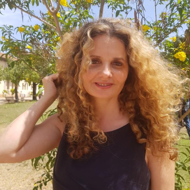 רחל (רוחלה) ענב 