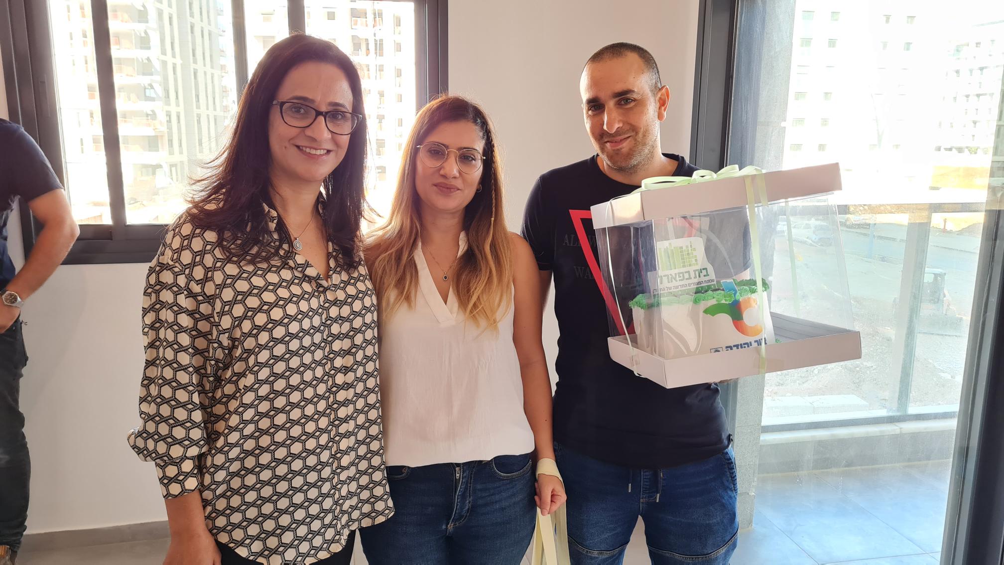 הדיירים הראשונים נכנסו - שכונת בית בפארק באור יהודה החלה להתאכלס