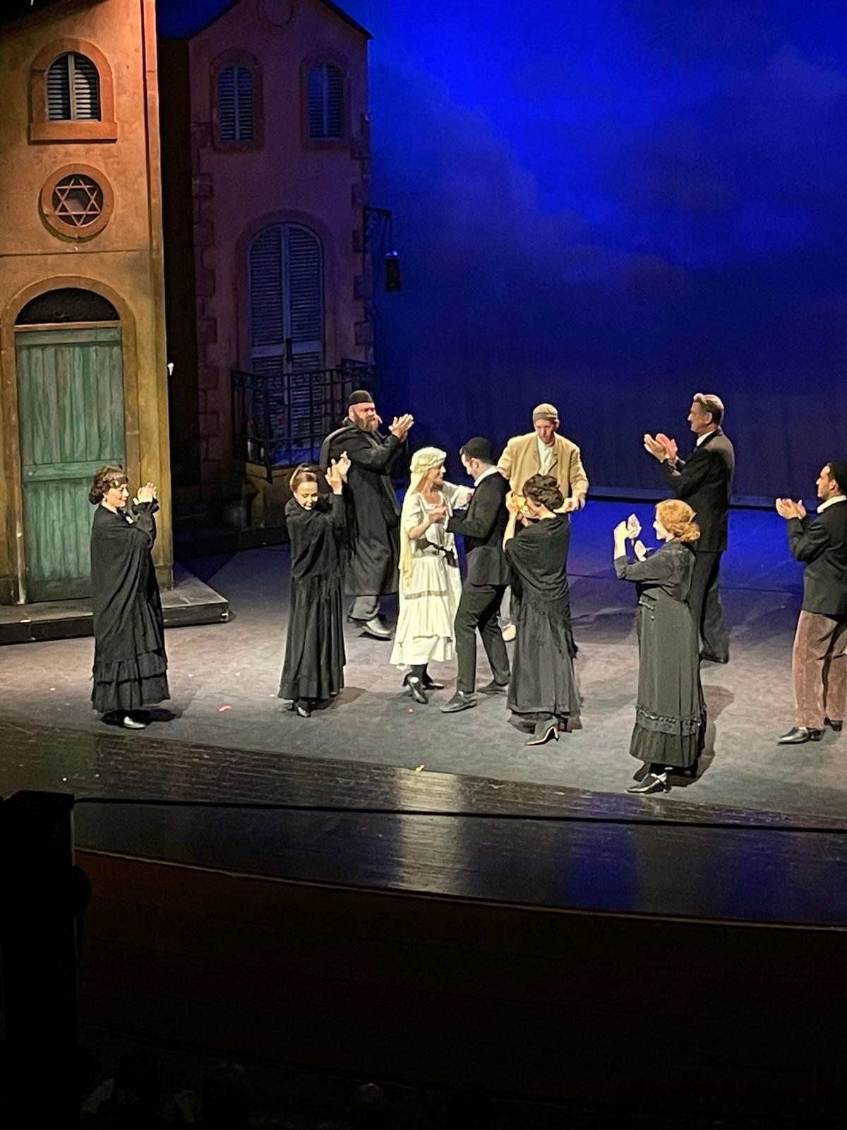 אחרי שנה וחצי של השבתה, היכל התרבות חזר לפעילות עם המחזמר המצליח