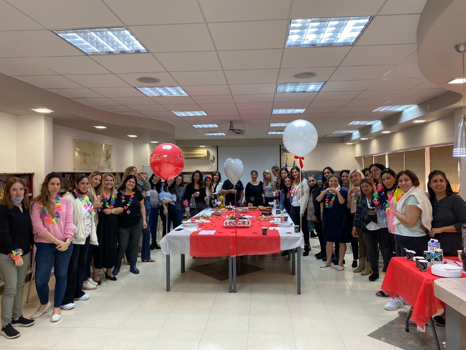 הילדים והוריהם דאגו לציין את היום הזה בדרכים מקוריות וכובשות לב