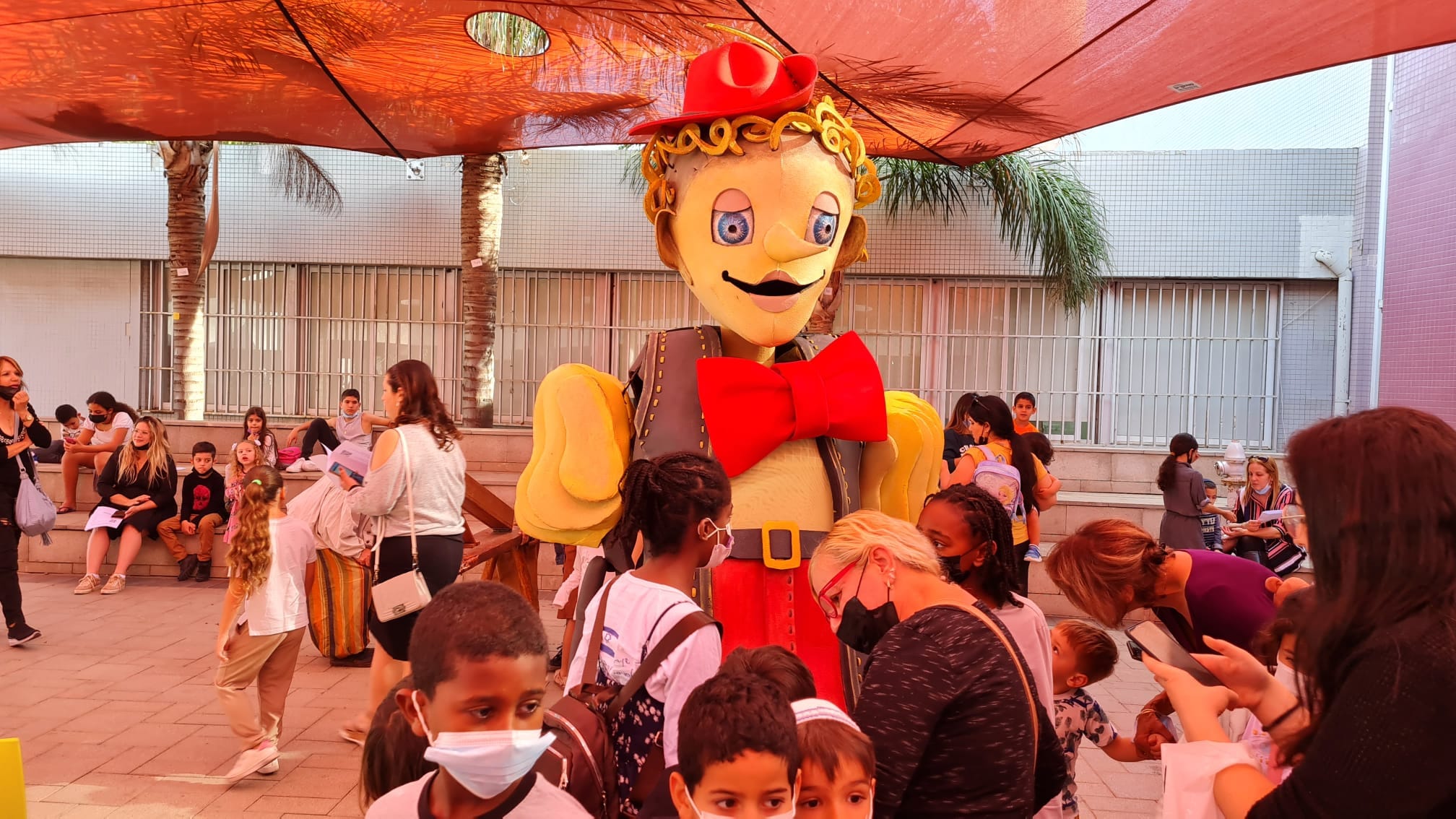 התקיימו שני מופעים של פינוקיו עם סבא טוביה, כולל עמדות פעילות 