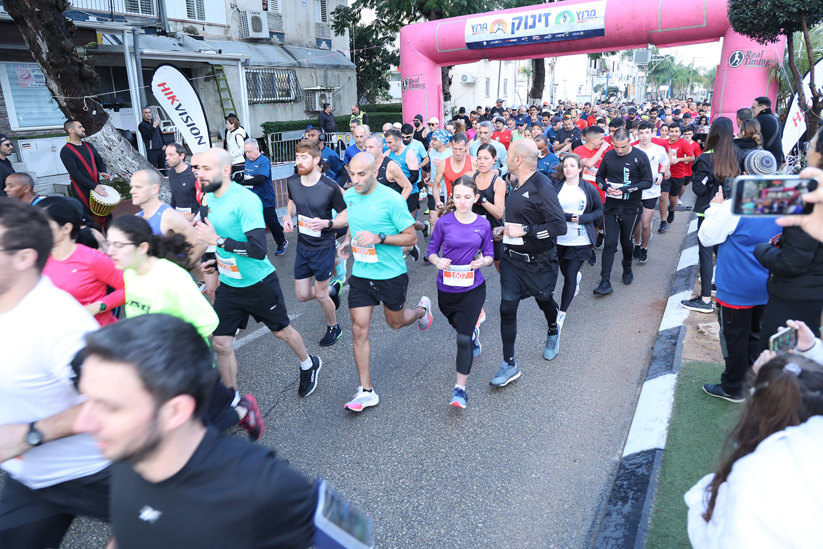 האירוע הספורטיבי הגדול של העיר עמד בציפיות עם ארבעה מקצים מרתקים