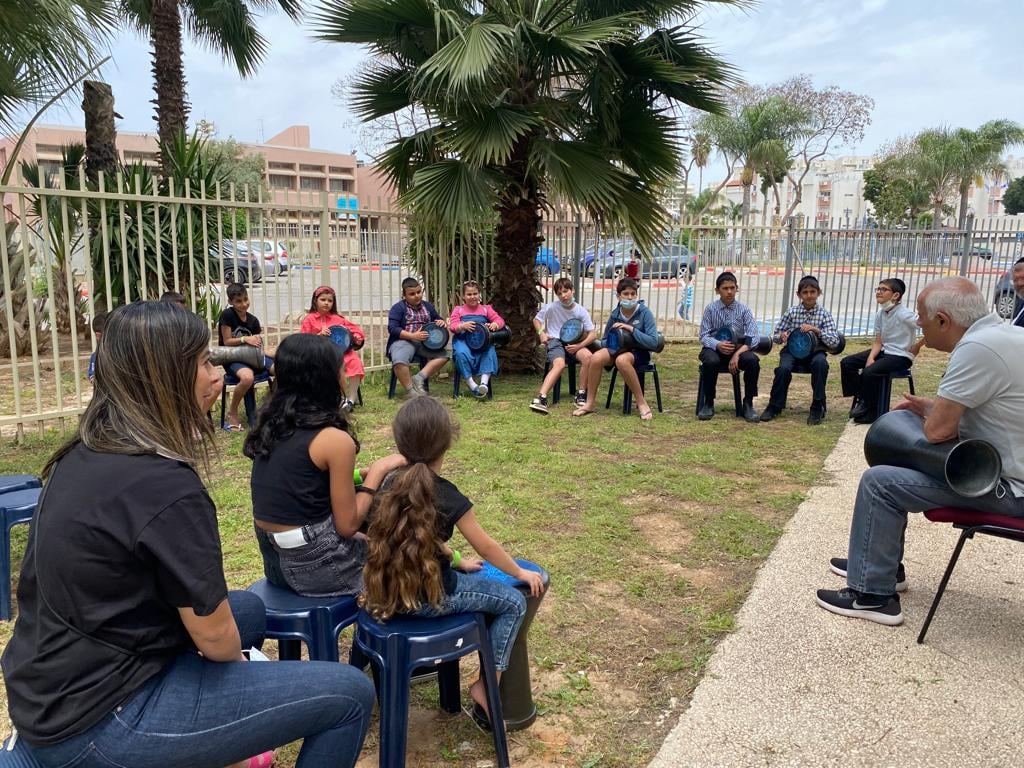 סדנאות תיפוף בהנחיית המוסיקאי הרצל שגיא לילדי העיר