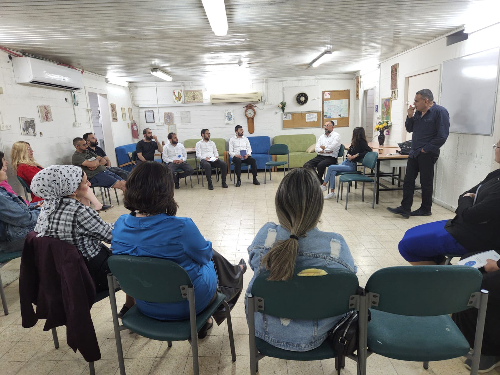 קבוצת פעילי שכונת קריית גיורא