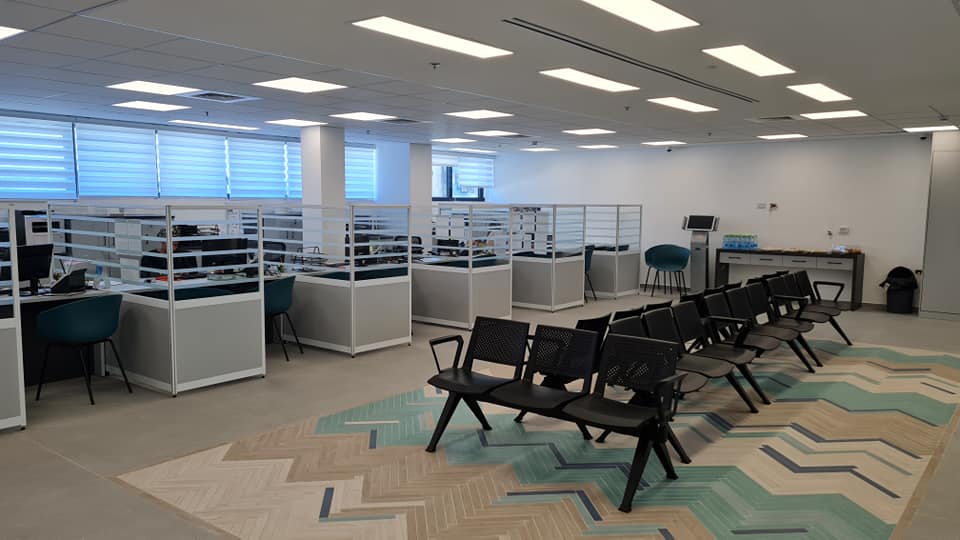 מרכז השירות פועל החל מהשבוע האחרון בקניון במבנה מחודש שמאפשר קבלת שירות ופינת המתנה נעימה