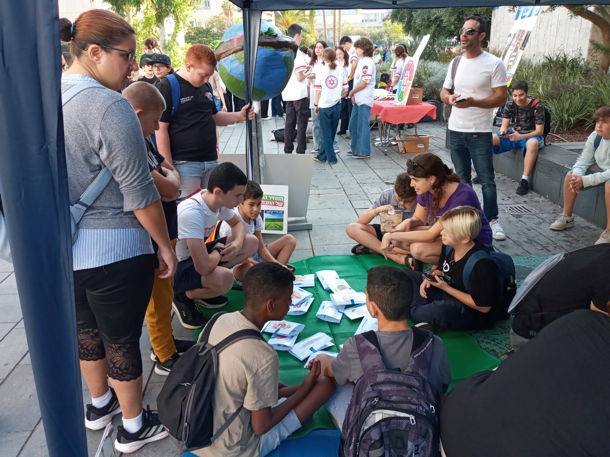 תלמידי בית אקשטיין באור יהודה לקחו חלק פעיל במצעד האקלים 