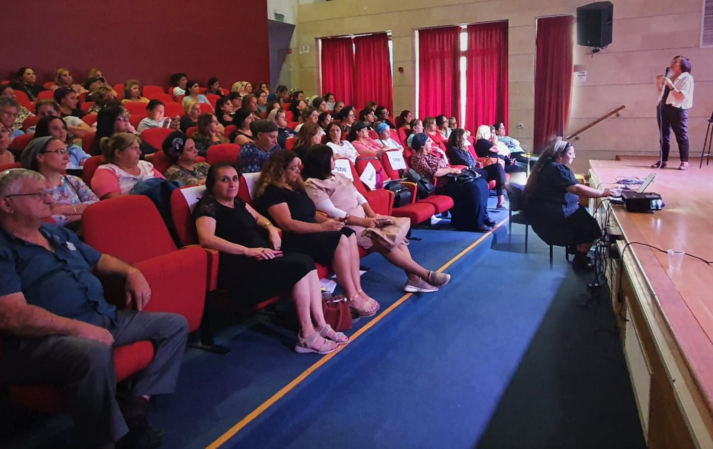 כ-100 מטפלות ואנשי צוות השתתפו באירוע 