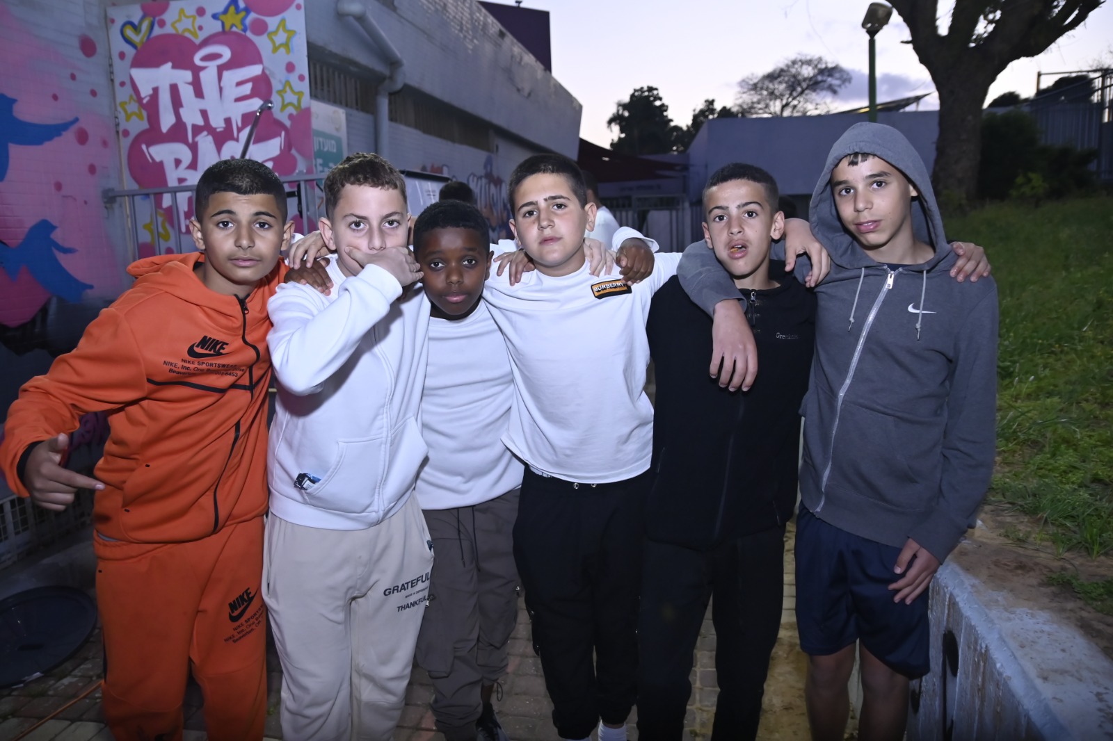 כל זאת כדי לחגוג עם המופלטות ושאר המאכלים המתוקים