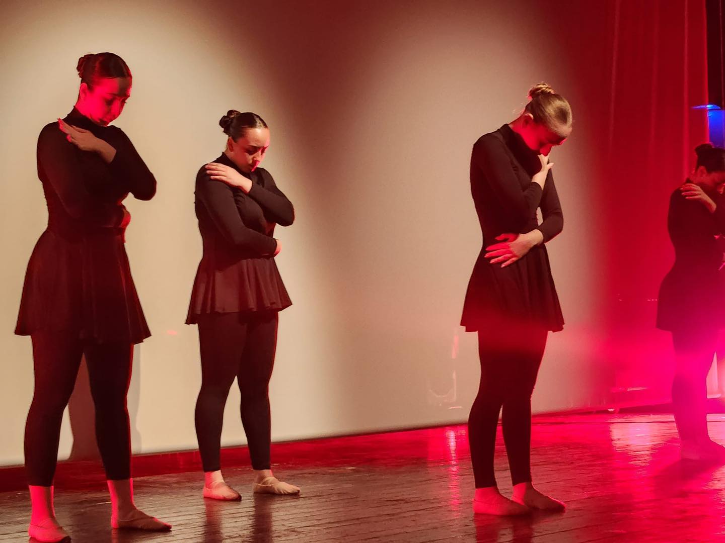 יום הזיכרון לשואה והגבורה בעיר צוין בטקס מרכזי שכלל גם את הקרנת הסרט "שיעורים בפרסית", באירועי זיכרון בסלון ובטקסים נוספים בעיר