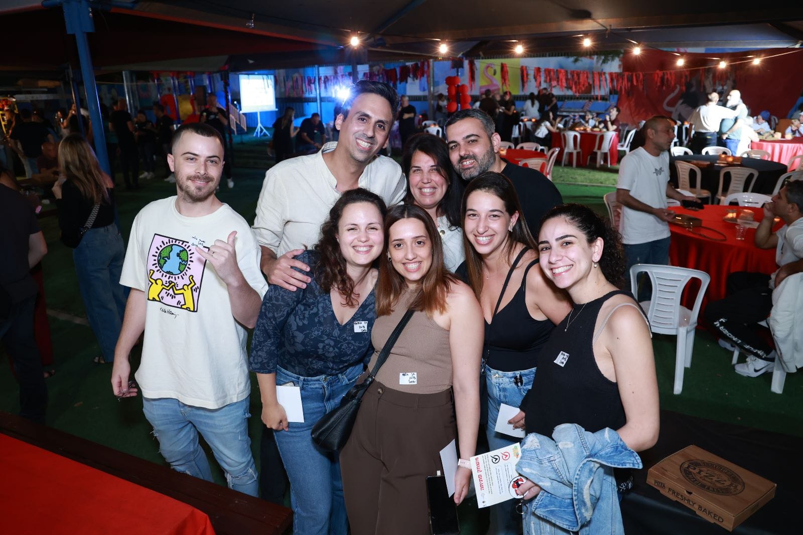 מעלה מ-170 אנשים מהמחזורים הראשונים ועד היום הגיעו לכנס הבוגרים שהתקיים בבריכה העירונית וכלל מפגשים מרגשים ונוסטלגיים עם חברים מהעבר ומההווה. 