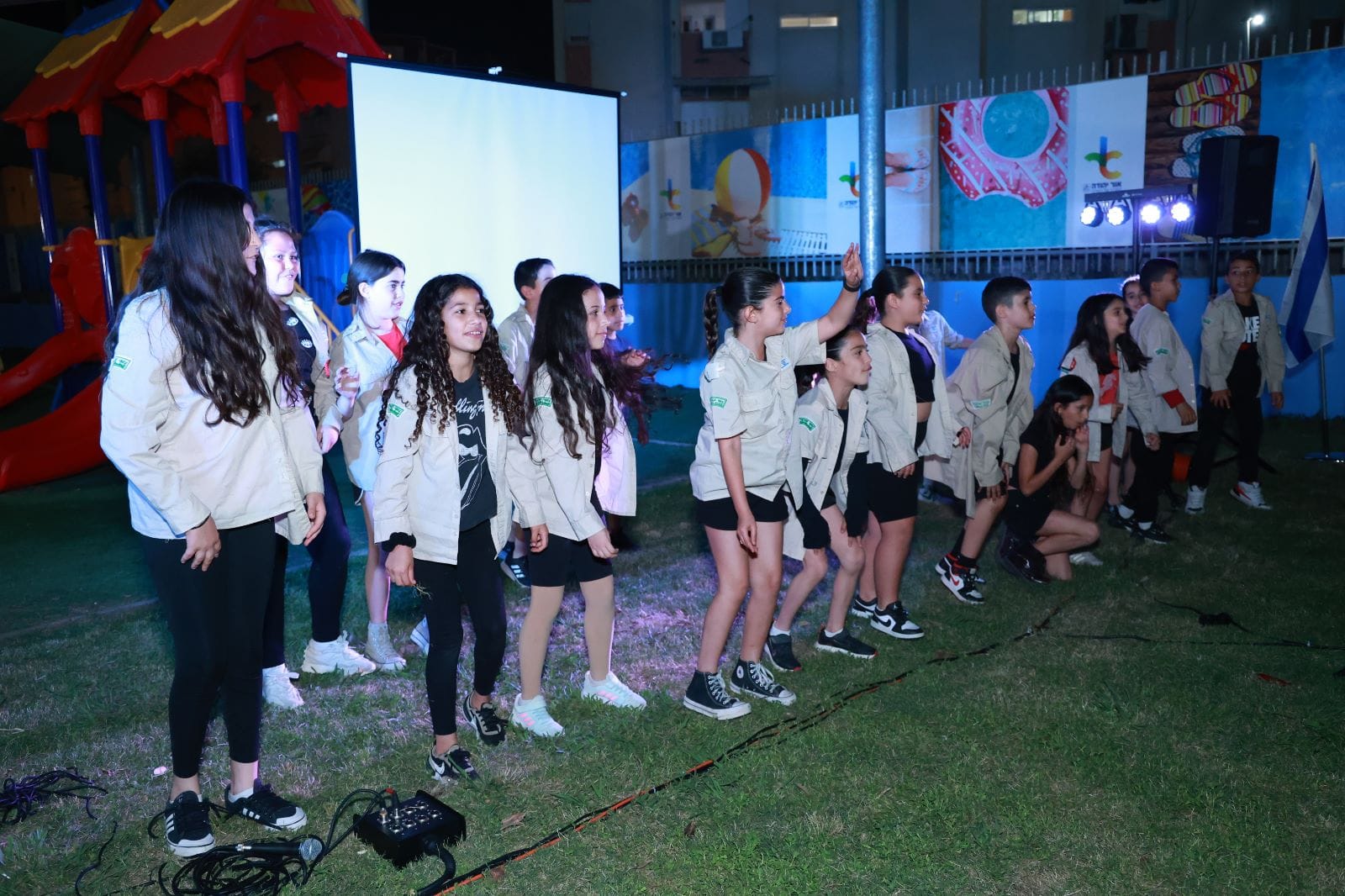 הכנס אפשר מפגש מחודש ובלתי אמצעי של הבוגרים מכלל המחזורים,