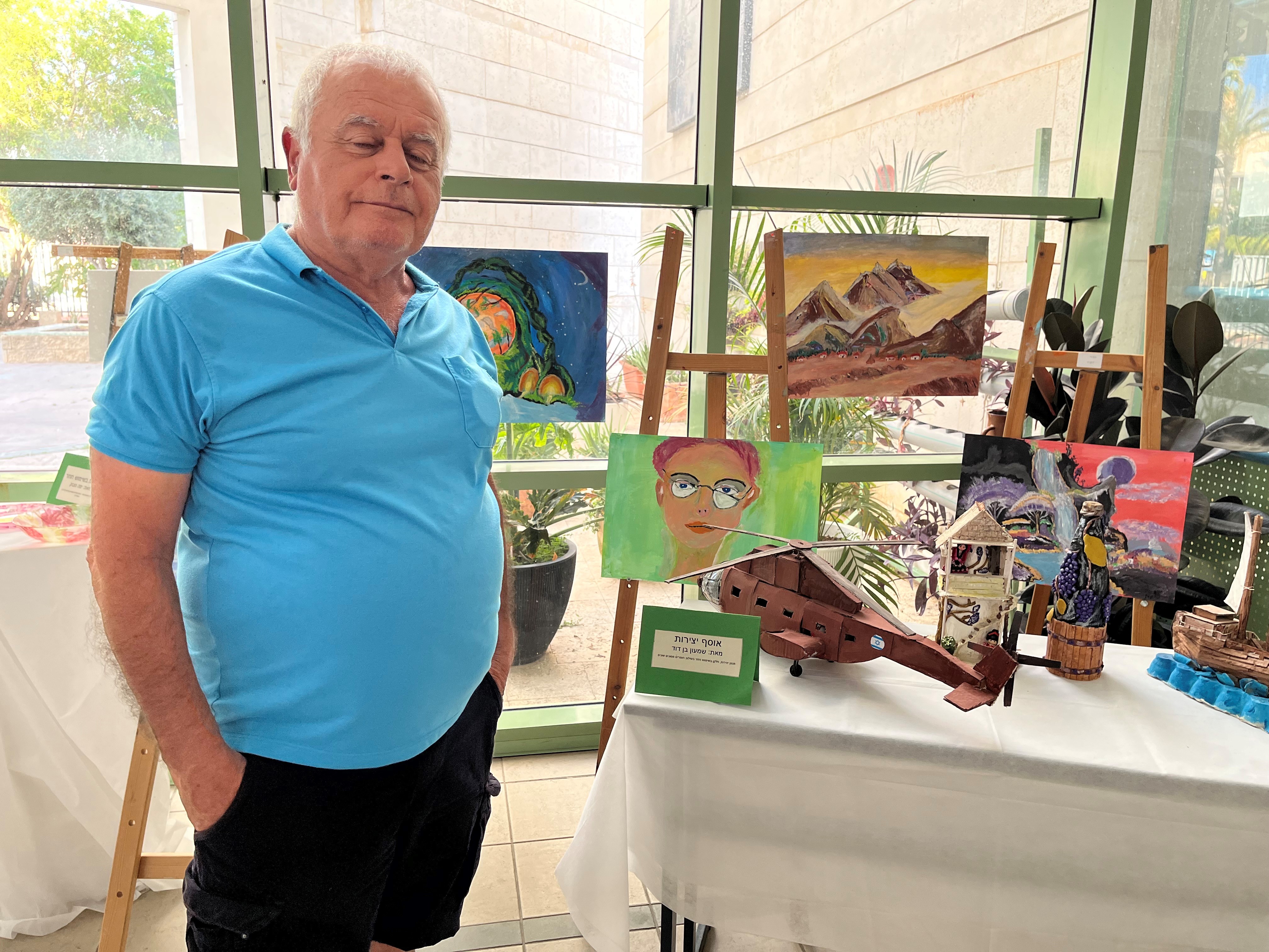 התכנית ניקיון במרחב הציבורי כוללת פעילויות במערכת החינוך, הסברה לתושבים, פעילות בקהילה בסיוע קבוצות הפעילים ושיפור התשתיות, שמטרתה שיפור מצב הניקיון במרחב הציבורי. לאחרונה הופק סרטון הסברה בסיוע אגף הדוברות בעירייה המעודד איסוף צואת כלבים, שימוש בכלים רב פעמים בזמן פיקניקים ואי השלכת פסולת ברחוב.