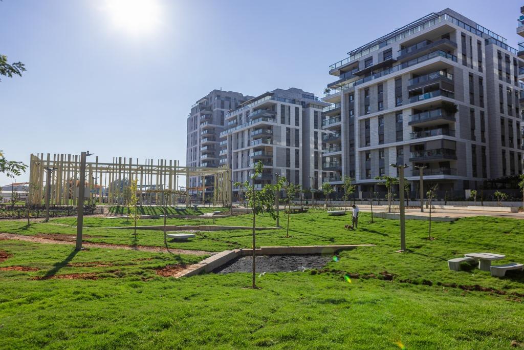 החדר נמצא בשטח שבין רחובות ארבל, כנען, חרמון ומצדה.