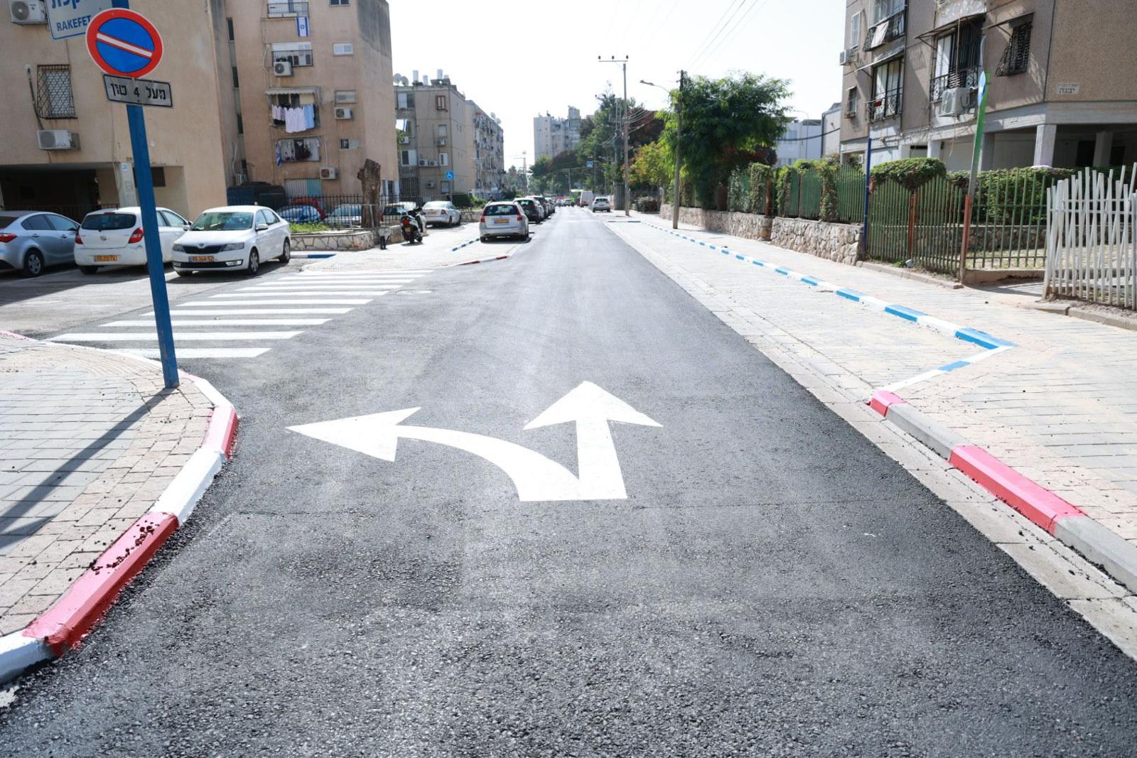 ראש העיר, ליאת שוחט, מציינת: "זהו שלב חשוב נוסף בהמשך הטיפול שאנו מבצעים בשכונות הוותיקות בעיר. רחוב החצב במשך שנים לא טופל וכעת הוא מקבל מראה מרענן מבחינה חיצונית, אך לא פחות חשוב מכך - מערכת הניקוז בו טופלה מקצה לקצה כדי למנוע את ההצפות שהיינו רגילים לראות כמדי חורף. 