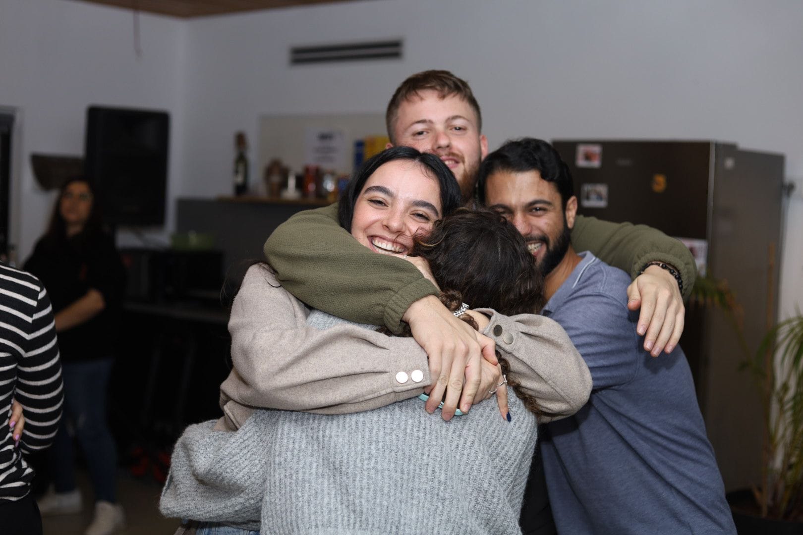 עשרות סטודנטים הגיעו בשבוע שעבר ליריד ולמפגש מיוחד שהתקיים במרכז קזז לצעירים ויזמות כדי לשמוע ולקבל פרטים ומידע נרחב אודות המלגה המכובדת אותם הם יקבלו מעיריית אור יהודה וממפעל הפיס בתמורה לשעות התנדבות בארגונים ובגופים חברתיים שונים בקהילה.