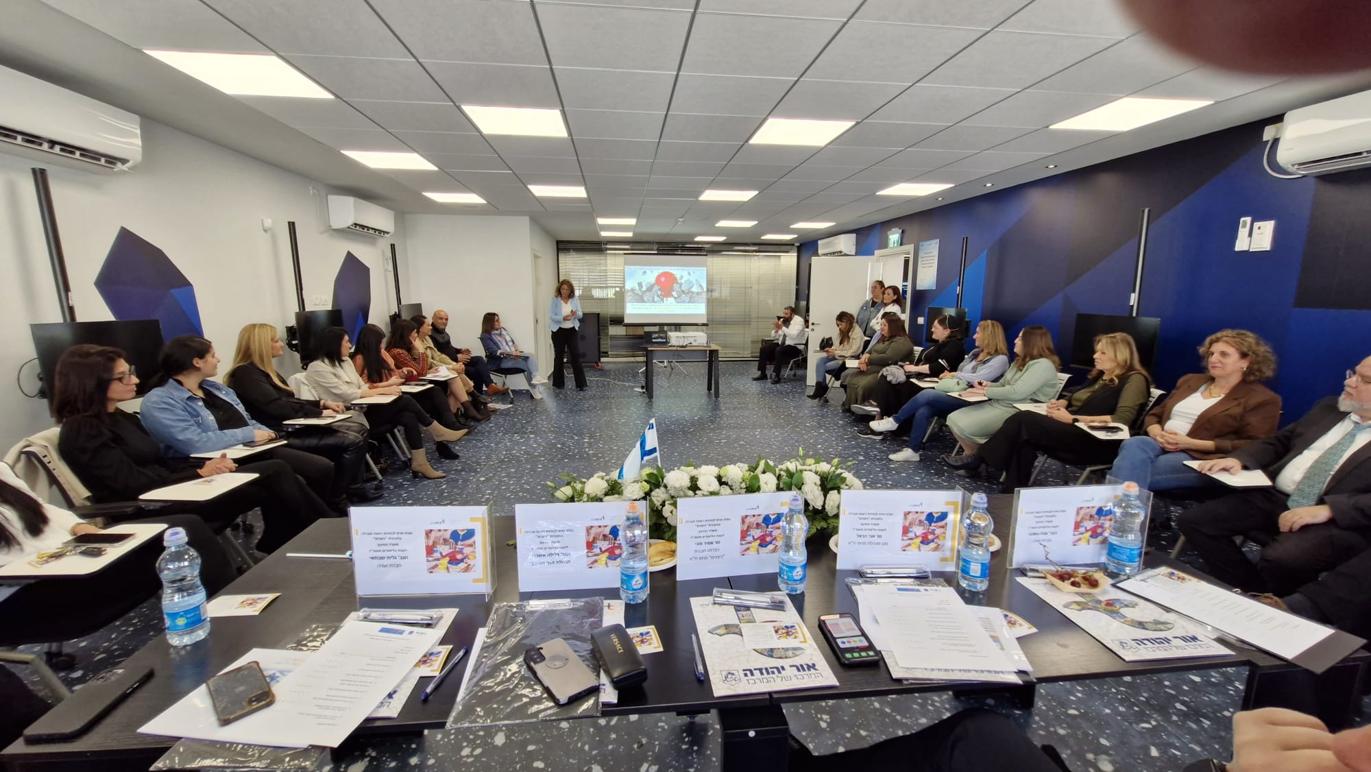 ועדת הפרס של תכנית "ניצנים" ביקרה באור יהודה