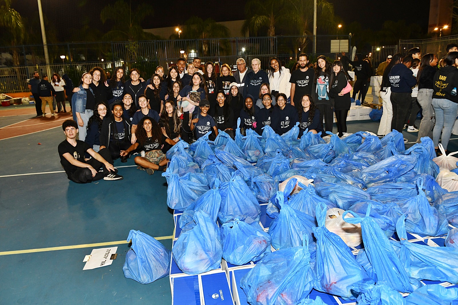 כ-1,000 ארגזי מזון יצאו בשבוע שעבר מאור יהודה למשפחות מעוטות יכולת ברחבי מחוז המרכז כחלק מפרויקט מדהים שמתקיים מדי שנה בהובלת סח"י - סיירת חסד ייחודית שכוללת בני נוער רבים. החלוקה האזורית של התנועה התקיימה הפעם ממגרש חט"ב יובלים באור יהודה. 