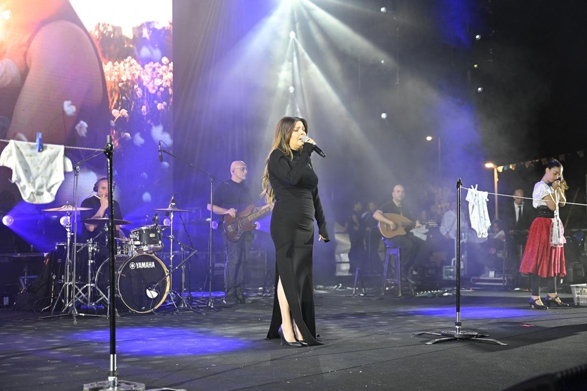 במרכזו של הערב הופיעה הזמרת זהבה בן