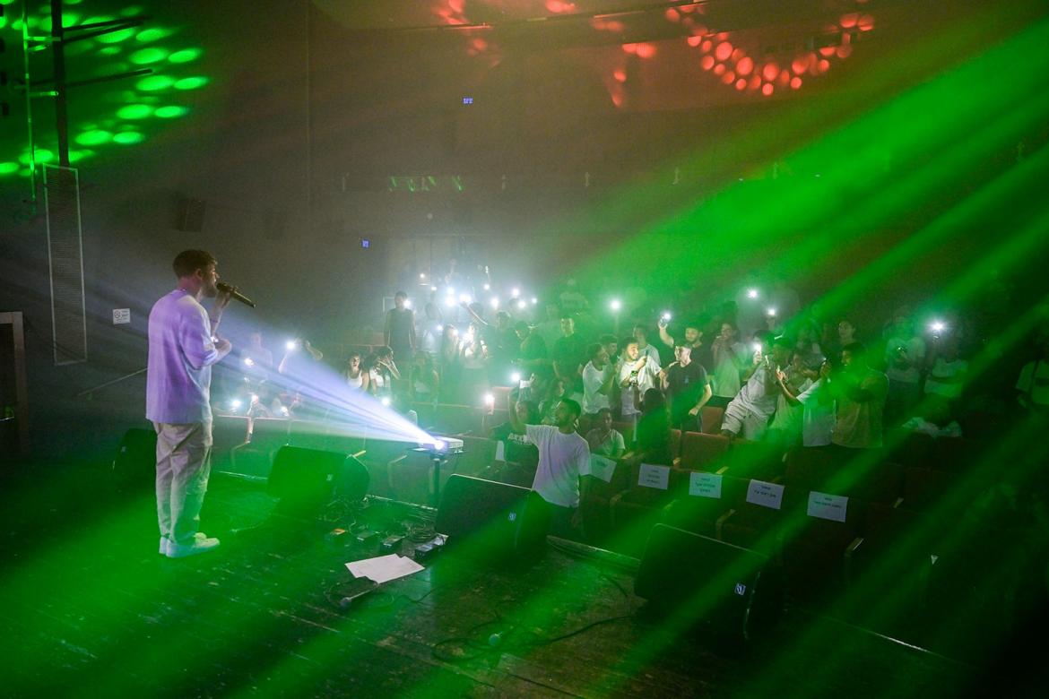 את המחלקה מנהלת שני גולדמן ועל הפקת הערב היו אמונות עדן עזרא ורחלי מהאדר אמאמה