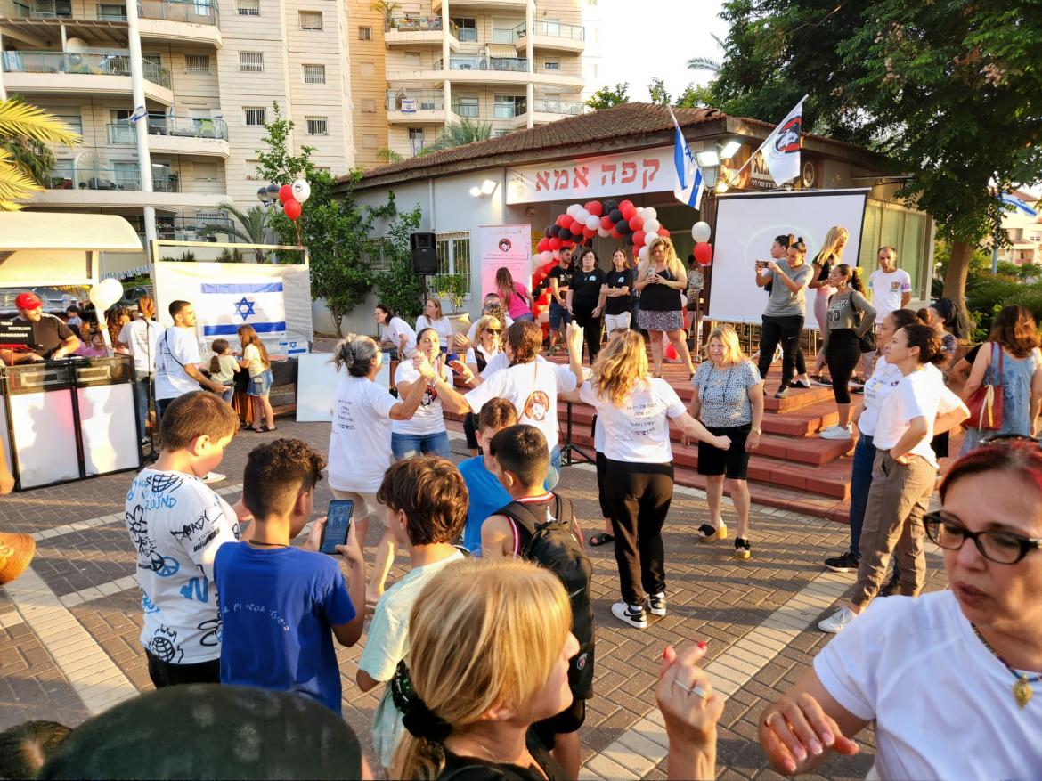 תושבים רבים