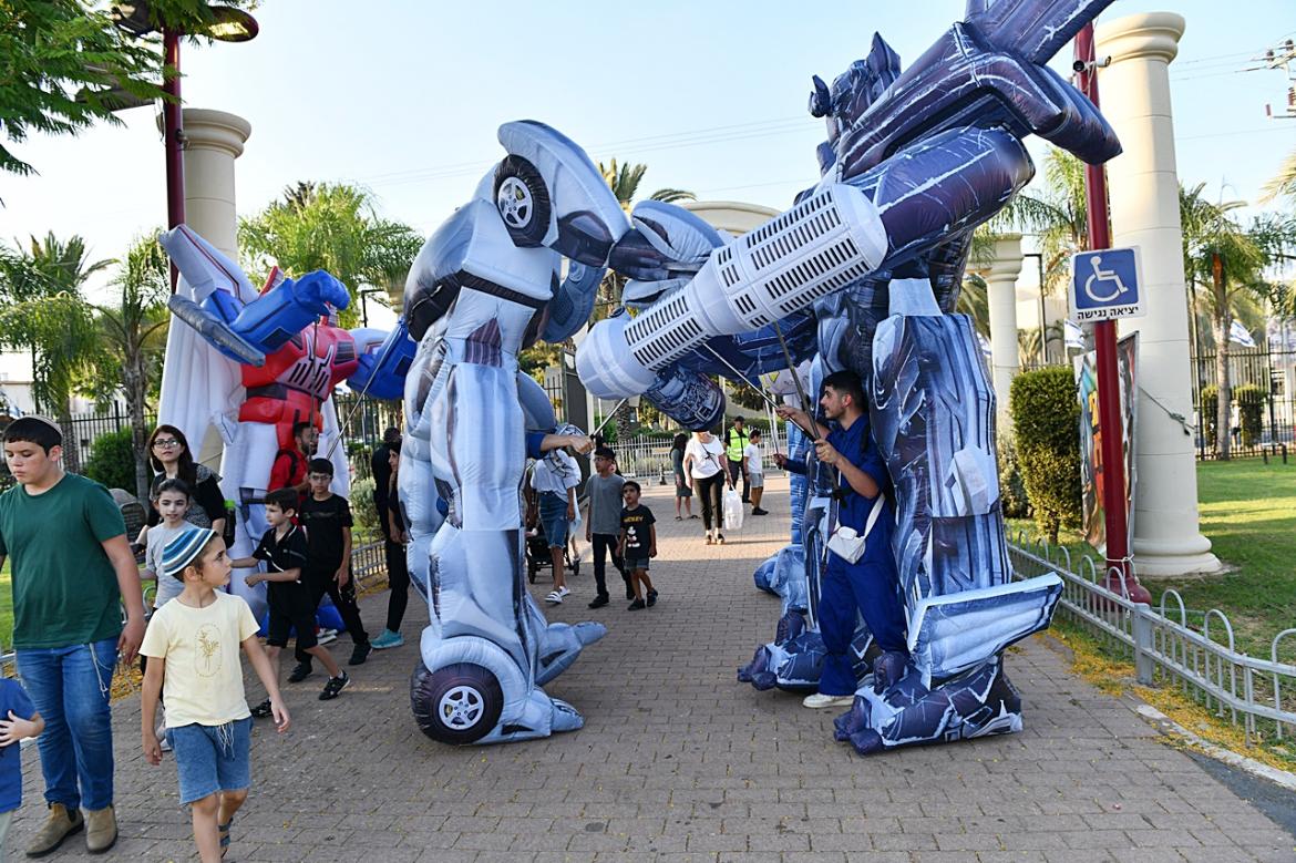 לזכרו של ג’ינג’י 