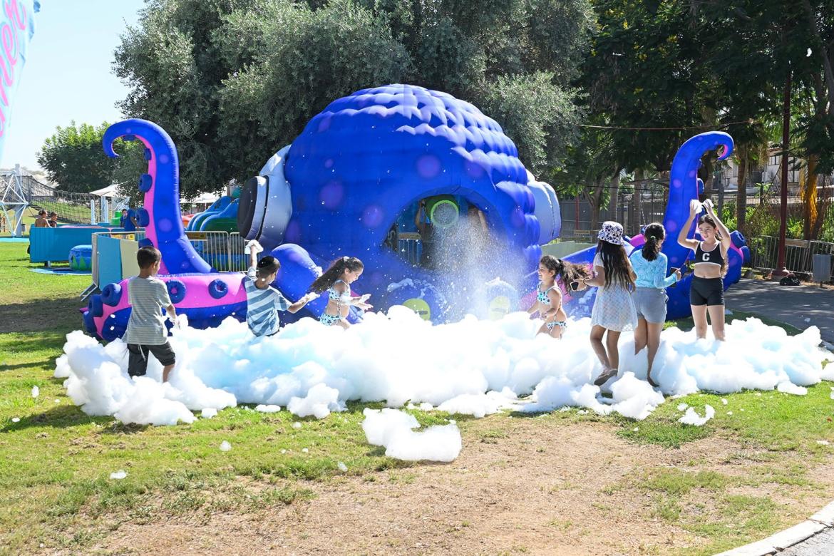 בנוסף, ניהנו ההורים 