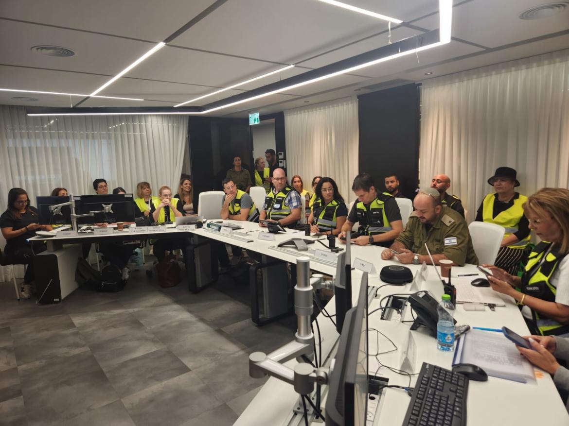 התקיימה נפילת טיל ברחוב אריאל שרון