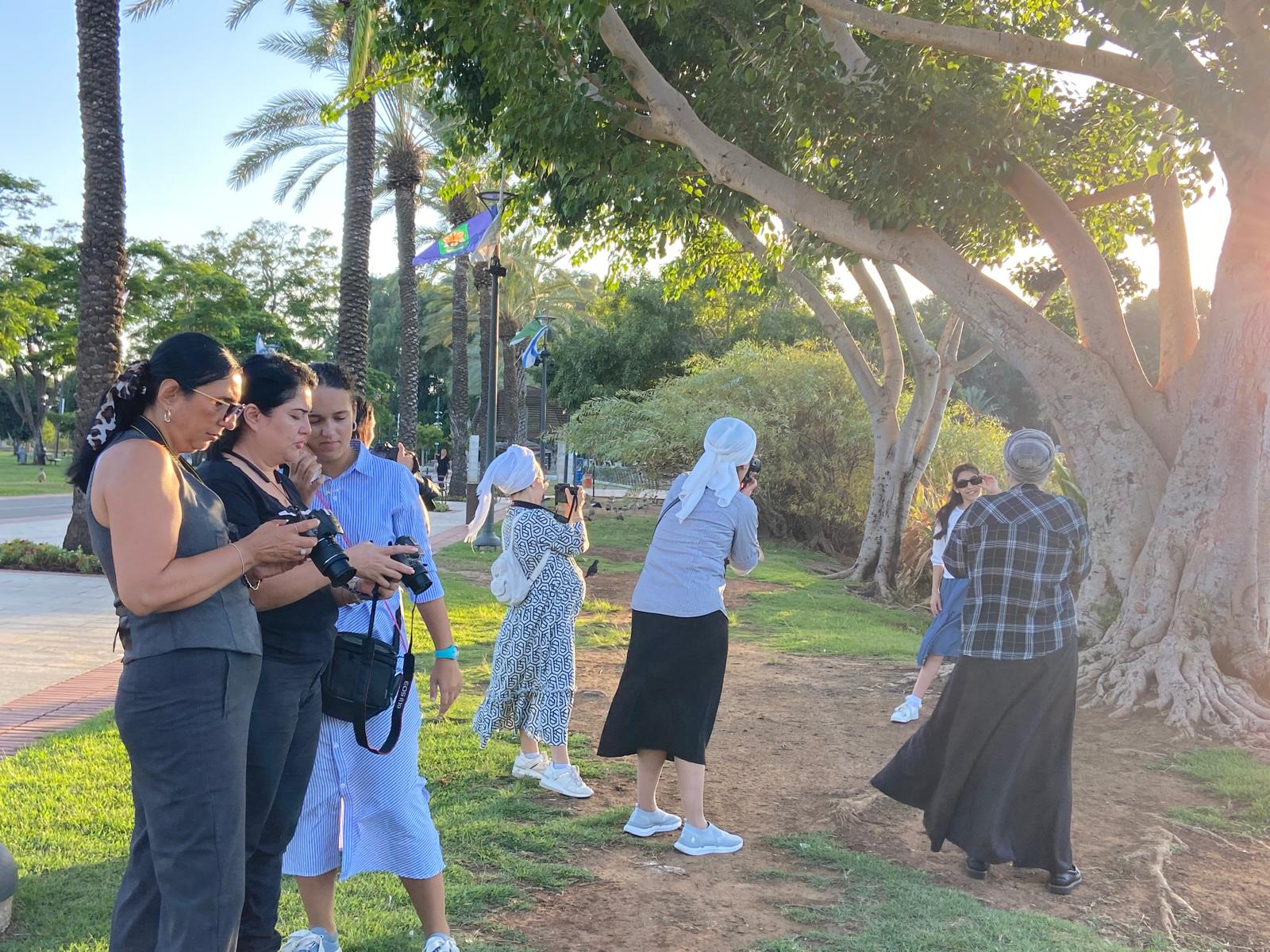 תושבות אור יהודה הפכו את האהבה לצילום למקצוע