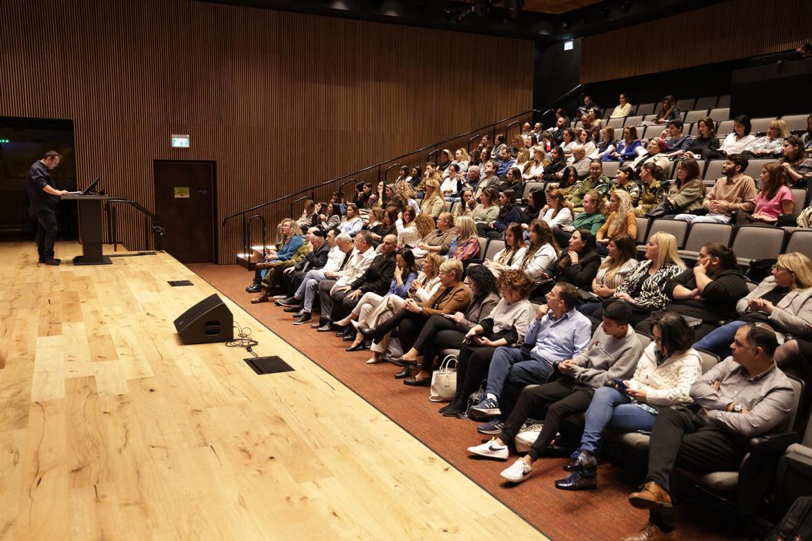 באירוע השתתפו