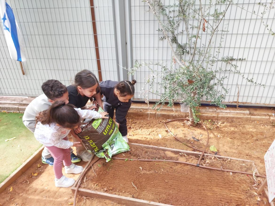 בסתיו של השנה