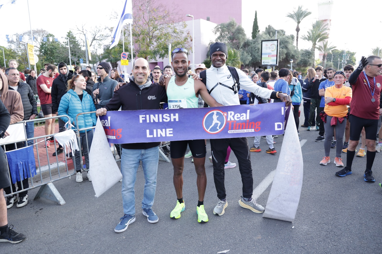 אלפים השתתפו 