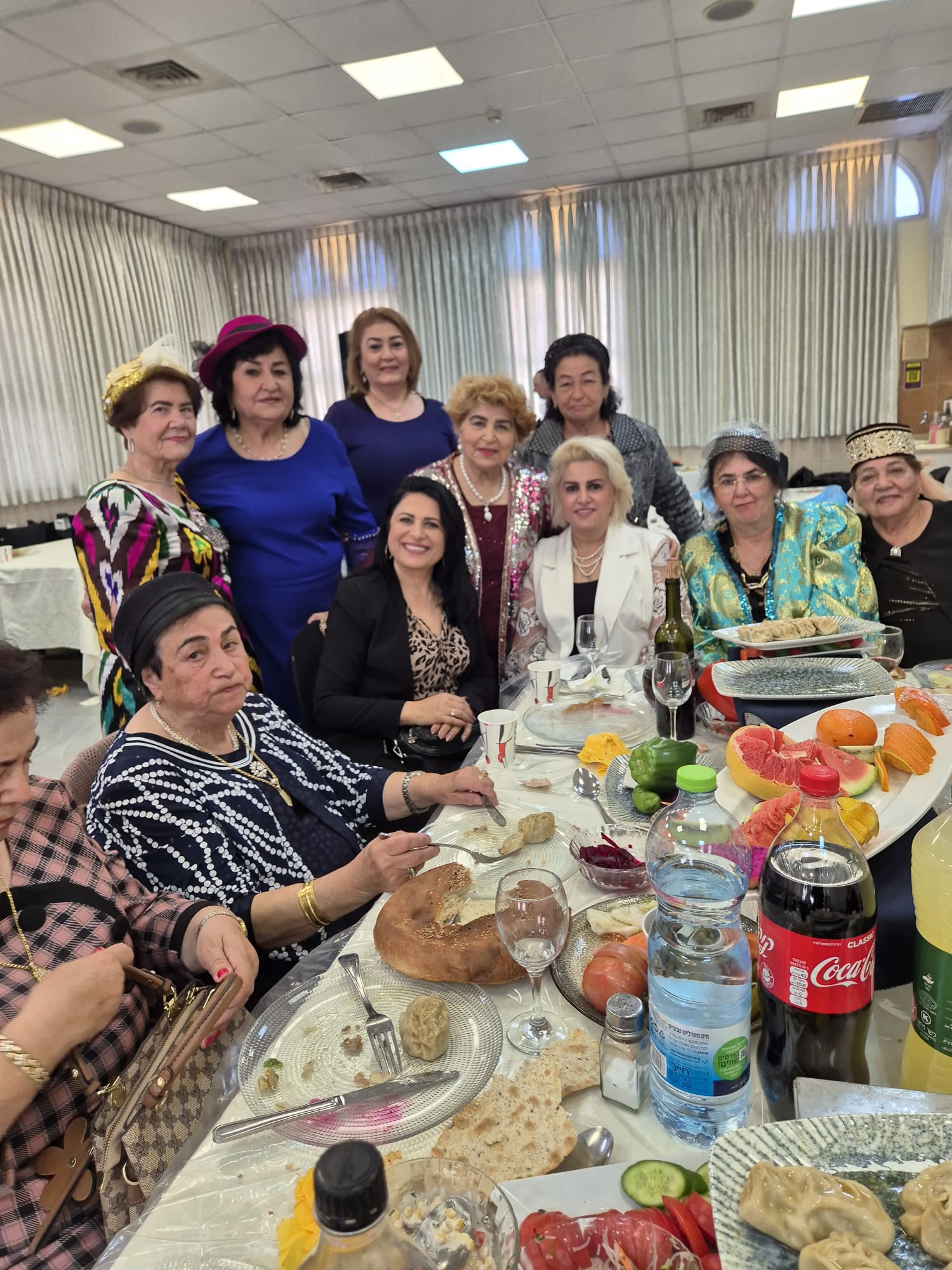 לנשות הקהילה הבוכרית 