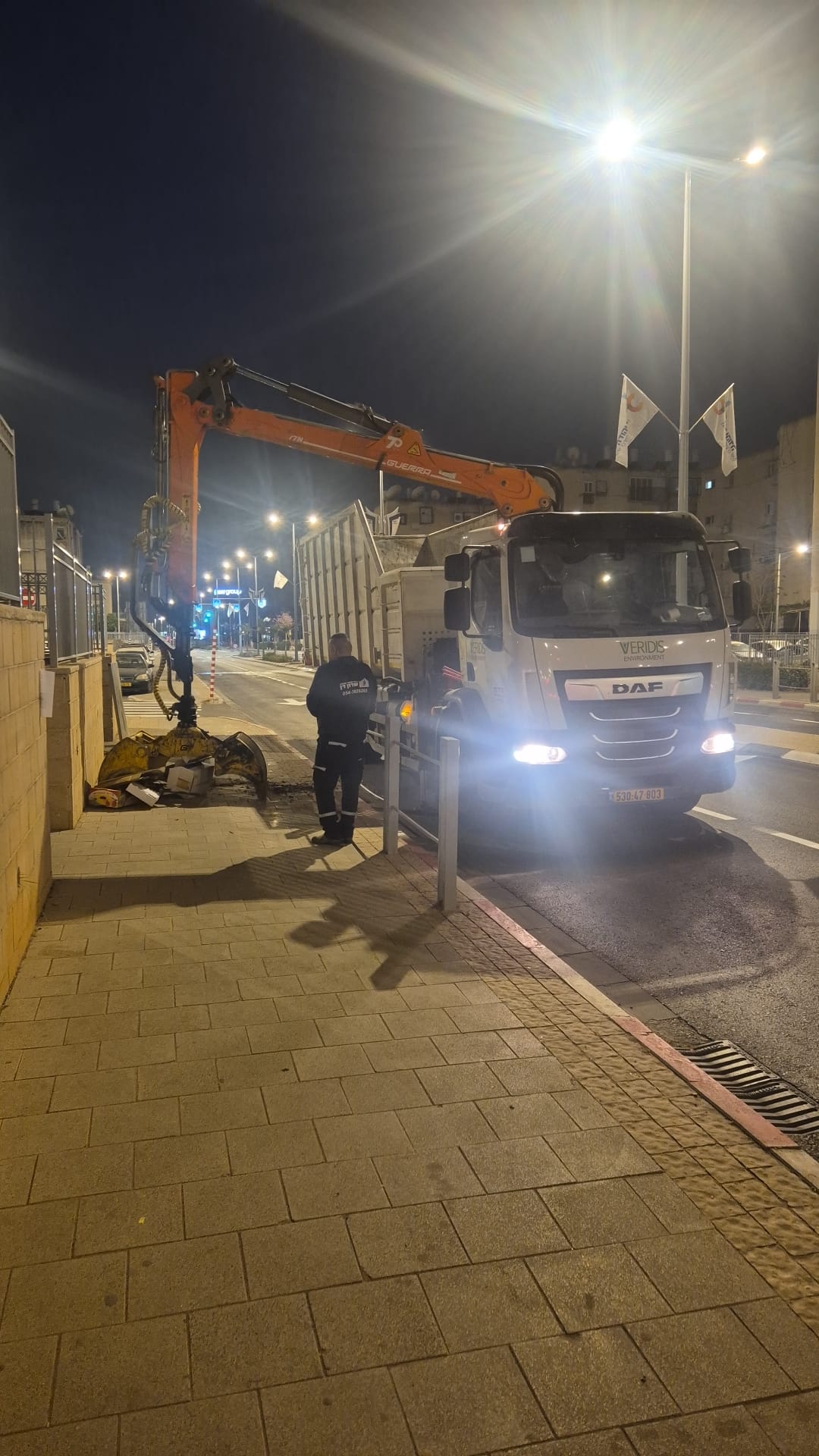 הדברה על רקע העובדה שכבר בתקופה הזו מגיעה עונתם של היתושים