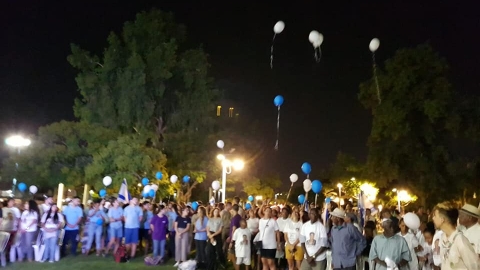 הפרחת בלונים בסיום הצעדה.jpg