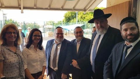 הביקור במדעים ויהדות2.jpg