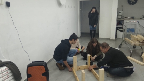 סדנת נגרות.jpeg