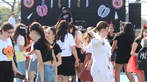 מסיבת נוער1.jpeg