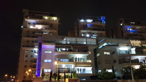 מסיבת המרפסות1.jpg