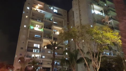 מסיבת המרפסות2.jpg