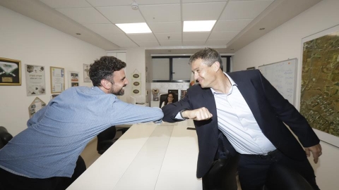 ביקור יועז הנדל3.jpg