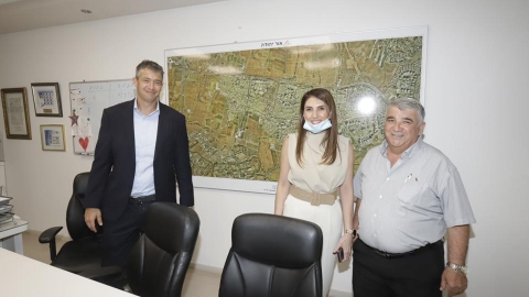 ביקור יועז הנדל4.jpg