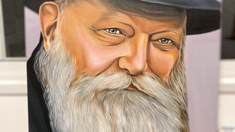 יסמין פיטוסי-הרבי מלובביץ.jpg