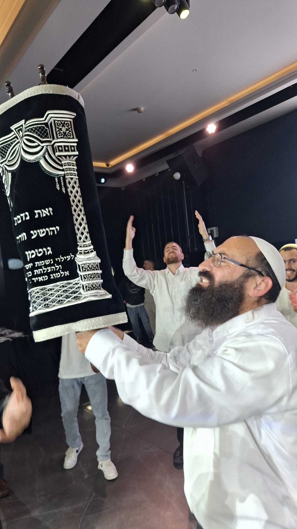 הכנסת ספר תורה אלמוג מאיר גאן