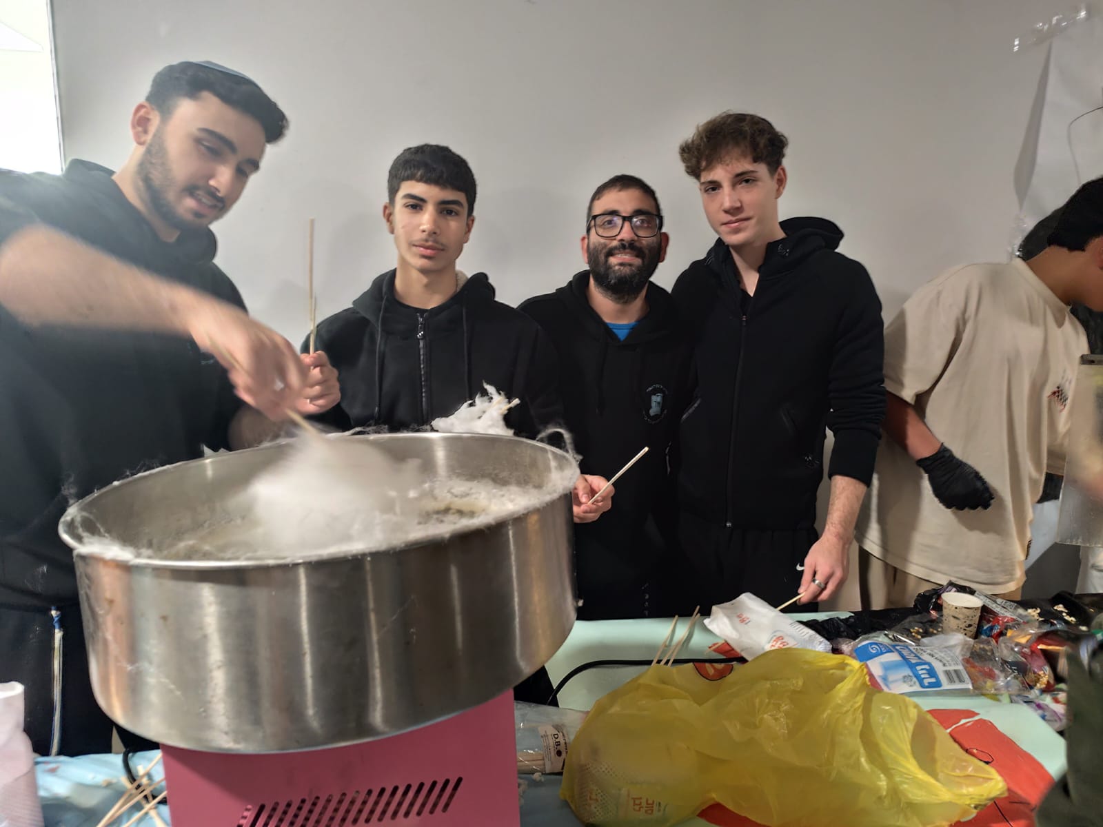 אירוע גיבורי על מחלקת הנוער