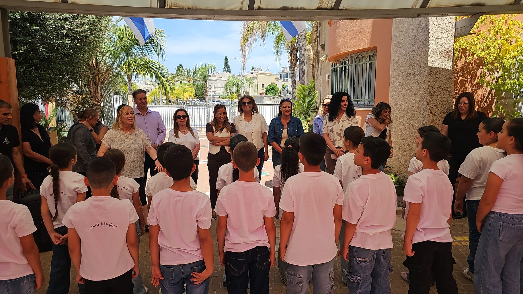 בתי הבפר ביקור מנהלת מחוז במשרד החינוך 